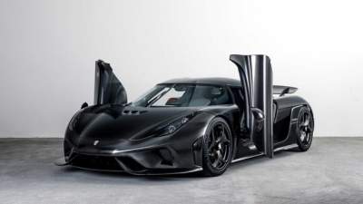 Koenigsegg построила гиперкар в кузове из голого углеродного волокна